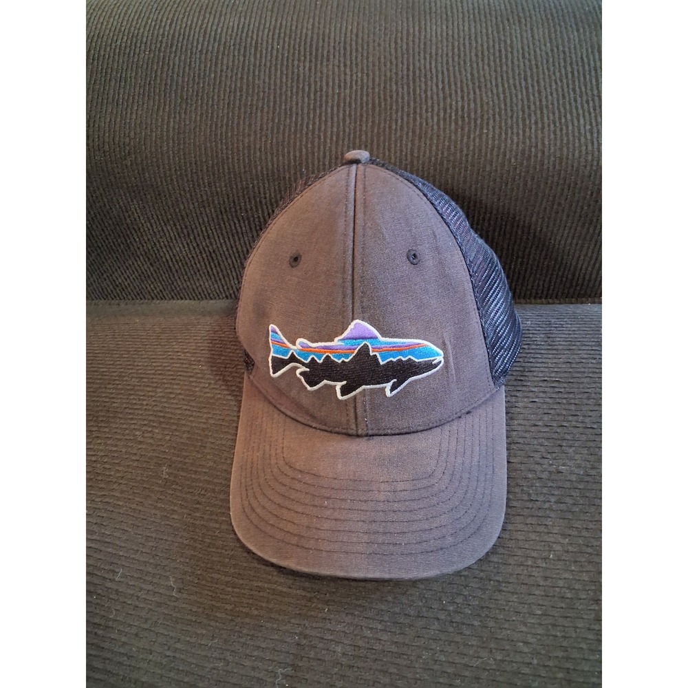 Patagonia Fitz Roy Trout Trucker Hat Mens Grey Mesh Snapback Fishing Cap
